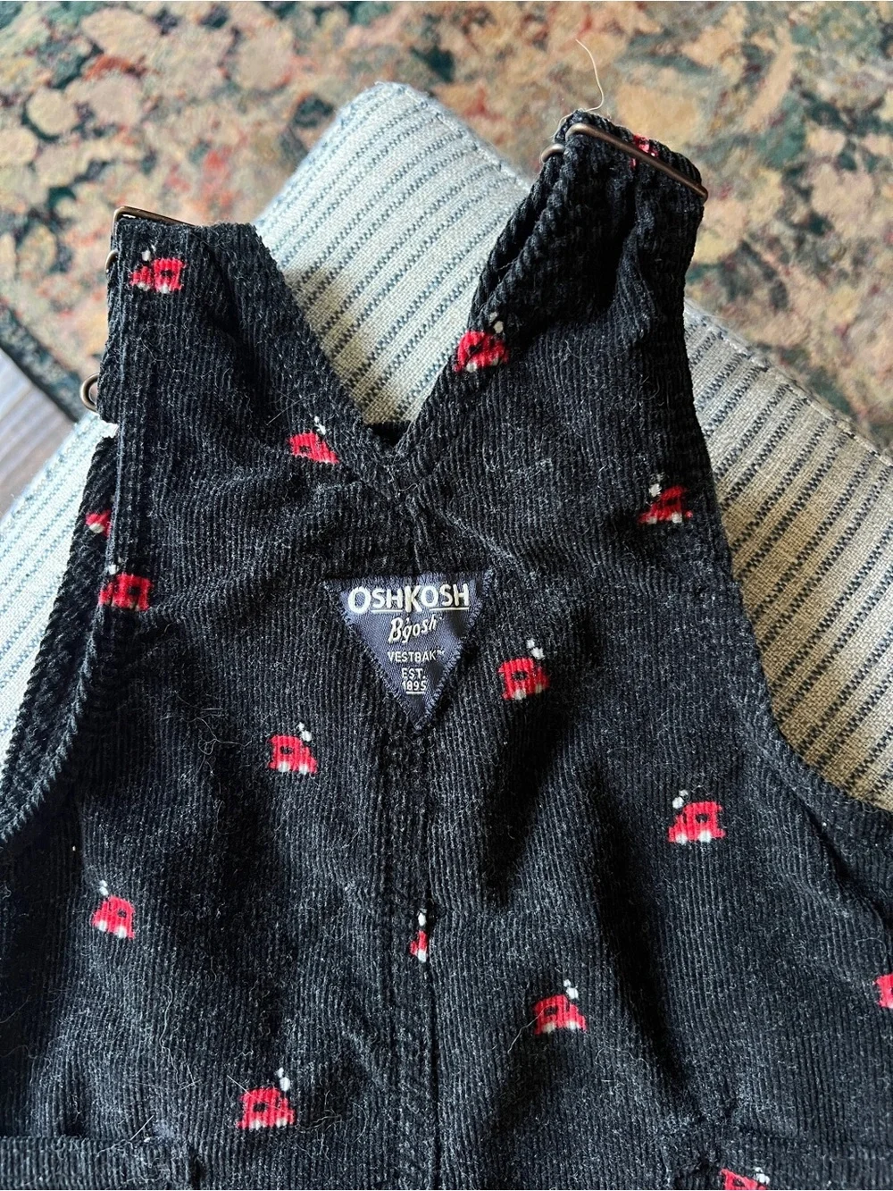 Like new OshKosh B'gosh black corduroy train overalls